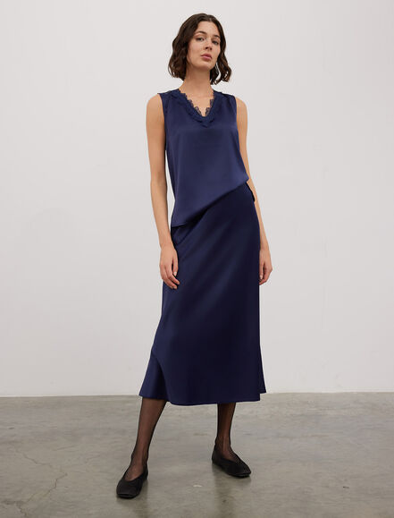 BGN WORKSHOP - DANTEL DETAYLI V YAKA SATEN ATLET