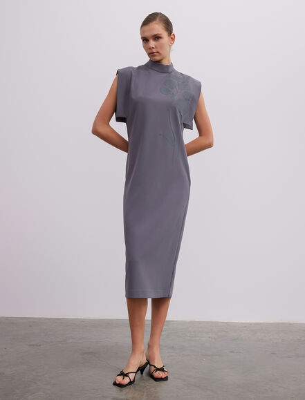 BGN WORKSHOP - Kabartma Baskılı Viskon Midi Boy Elbise