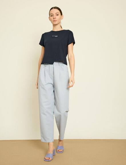 BGN WORKSHOP - NAKISLI YAZILI PAMUKLU T-SHIRT