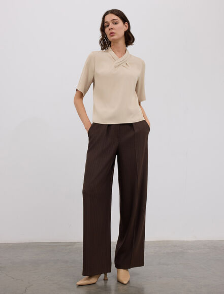 BGN WORKSHOP - V-YAKA PILE DETAYLI SATEN BLUZ