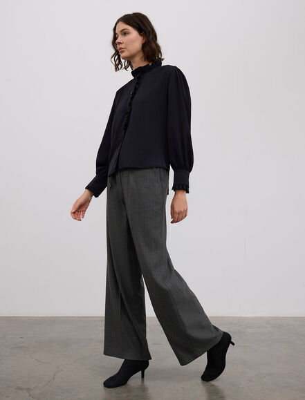 BGN WORKSHOP - YAKA - ON PAT VE MANSETLERI FIRFIRLI SATEN GOMLEK