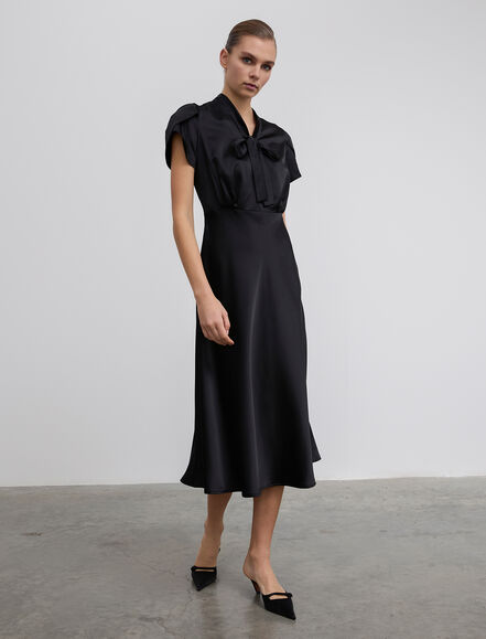 BGN WORKSHOP - Yakası Fularlı Saten Midi Boy Elbise