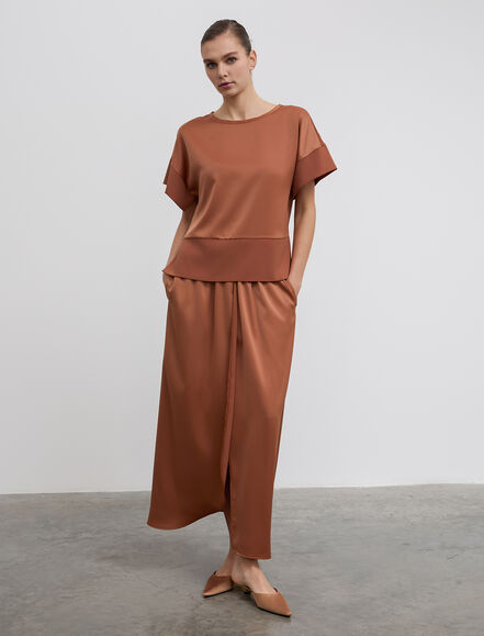 BGN WORKSHOP - Yanı Yırtmaçlı Rahat Kesim Saten Bluz