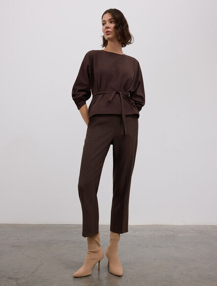 BGN WORKSHOP - YARASA KOL LASTIK DETAY KUSAKLI PAMUK KARISIM BLUZ