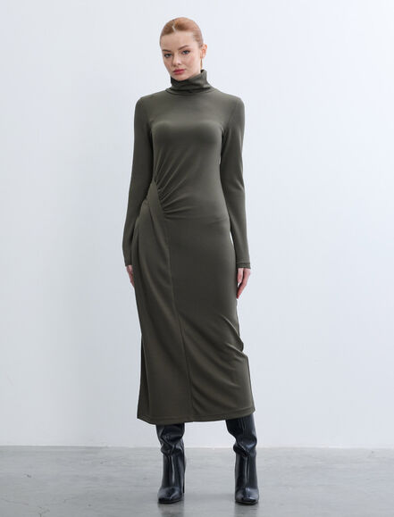 BGN WORKSHOP - YIRTMACLI VE BUZGU DETAYLI UZUN ELBISE